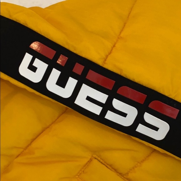 NEW GUESS Wave Sport Puffer Jackets SZ S - Picture 9 of 9